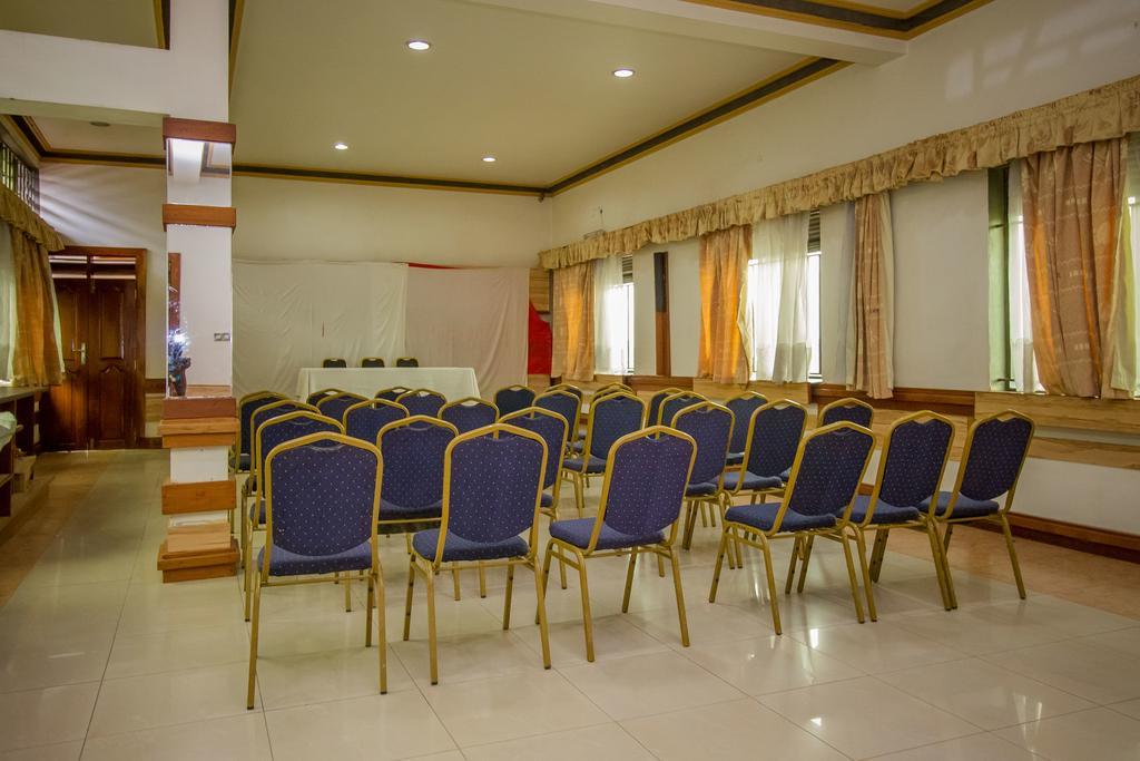 Grand Holiday International Hotel Mbarara Zewnętrze zdjęcie