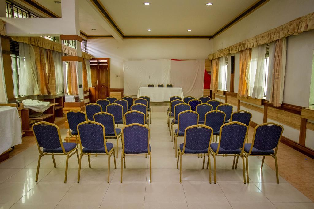 Grand Holiday International Hotel Mbarara Zewnętrze zdjęcie